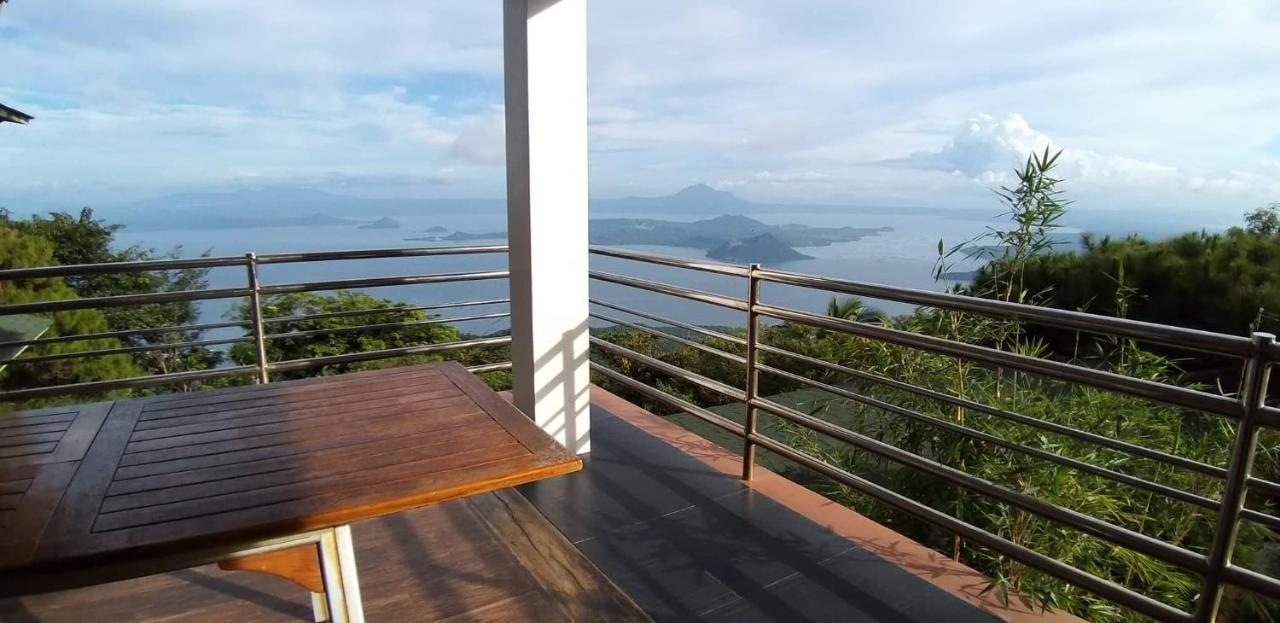 Bed and Breakfast The Carmelence View à Tagaytay City Extérieur photo