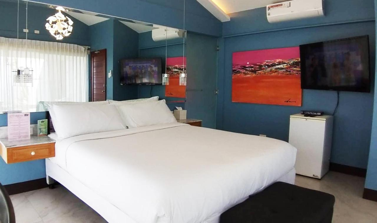 Bed and Breakfast The Carmelence View à Tagaytay City Extérieur photo