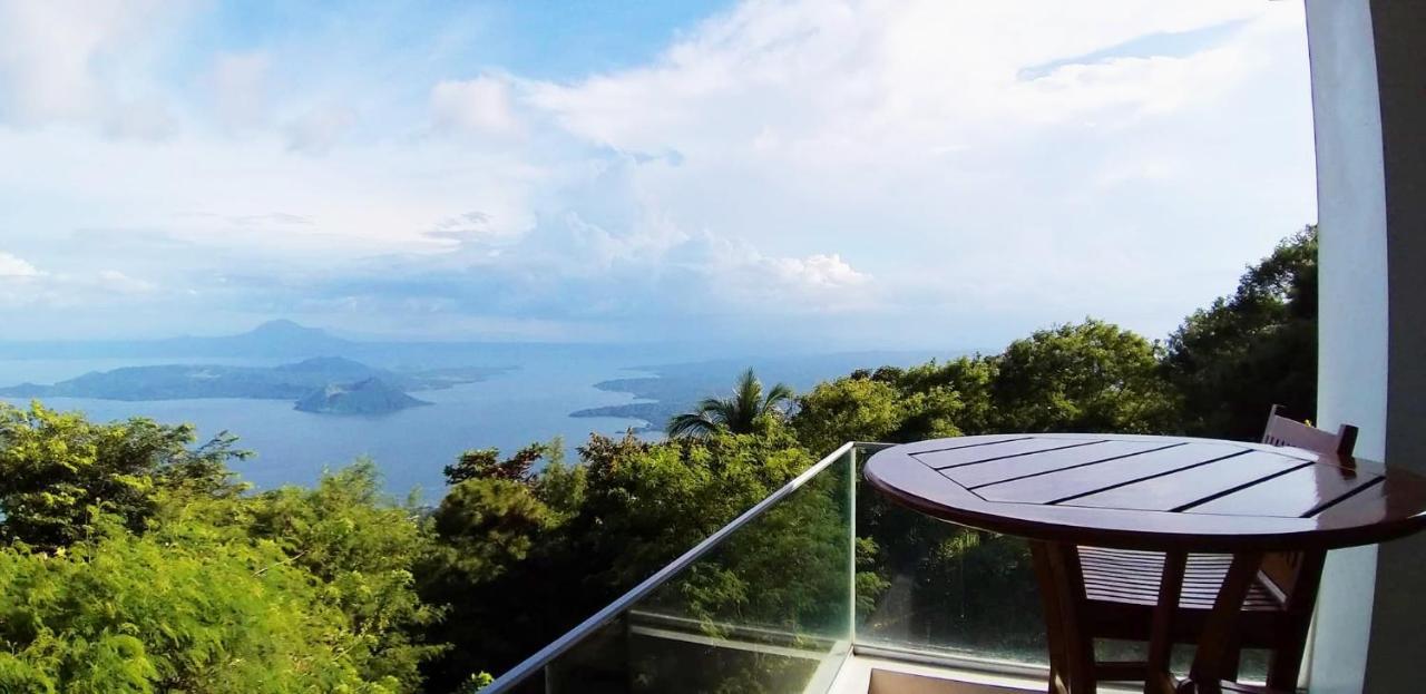 Bed and Breakfast The Carmelence View à Tagaytay City Extérieur photo