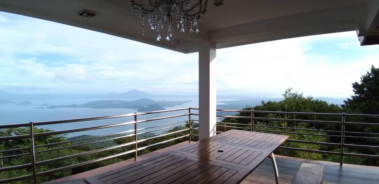 Bed and Breakfast The Carmelence View à Tagaytay City Extérieur photo